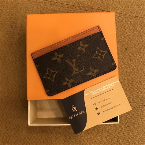 is my louis vuitton card holder real.